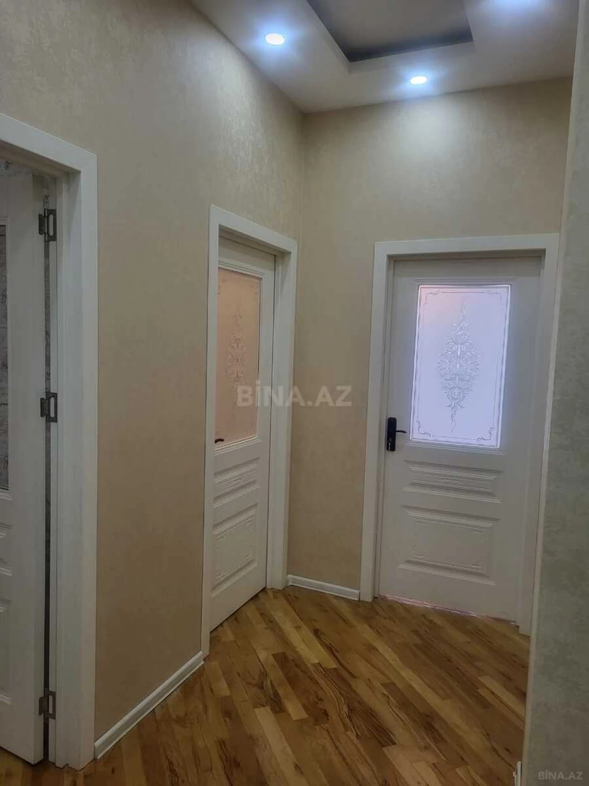 Satılır 3 otaqlı mənzil 97 m²
