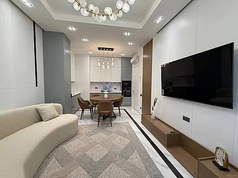Kirayə verilir 2 otaqlı mənzil 70 m²