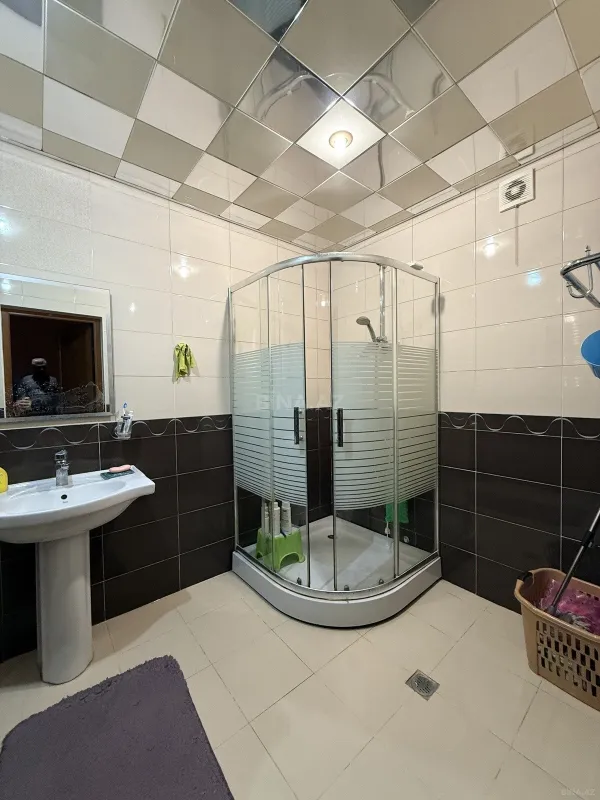 Satılır 3 otaqlı mənzil 110 m²