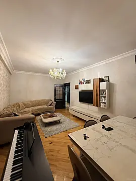 Satılır 3 otaqlı mənzil 110 m²