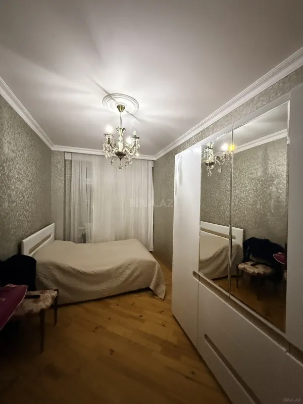 Satılır 3 otaqlı mənzil 110 m²