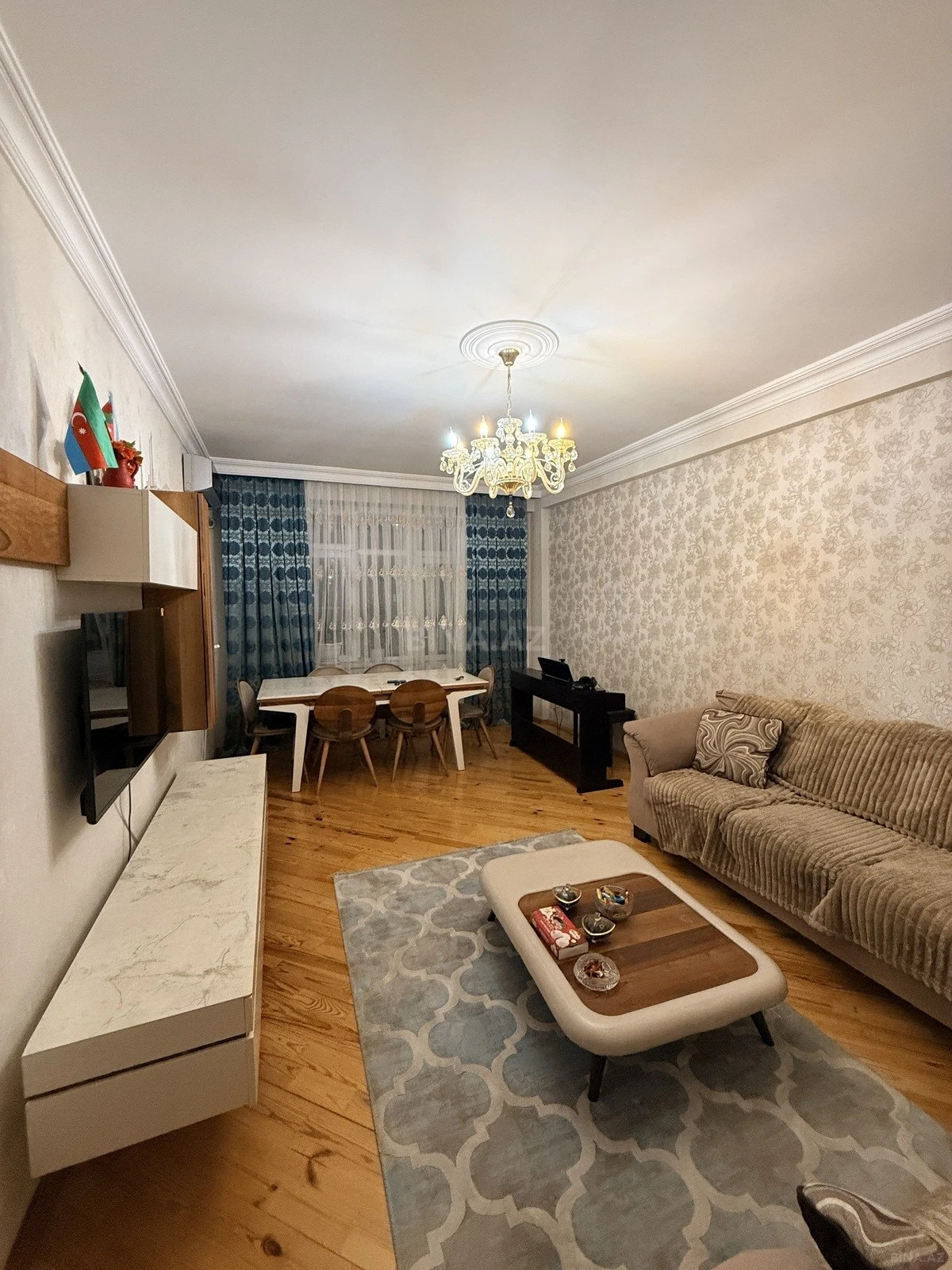 Satılır 3 otaqlı mənzil 110 m²