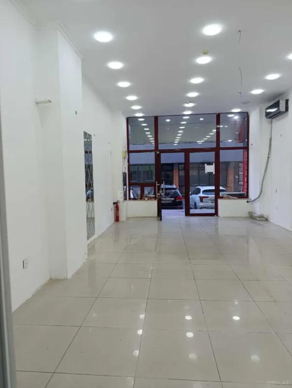 Kirayə verilir obyekt 65 m²