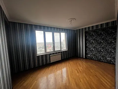Satılır 4 otaqlı mənzil 150 m² — Bakı 4 otaq 150.00 m²
