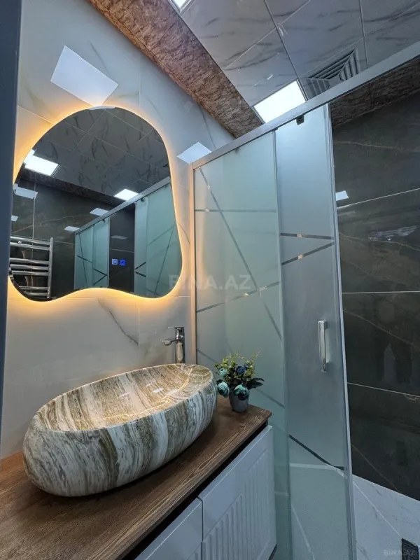 Satılır 3 otaqlı mənzil 106 m²