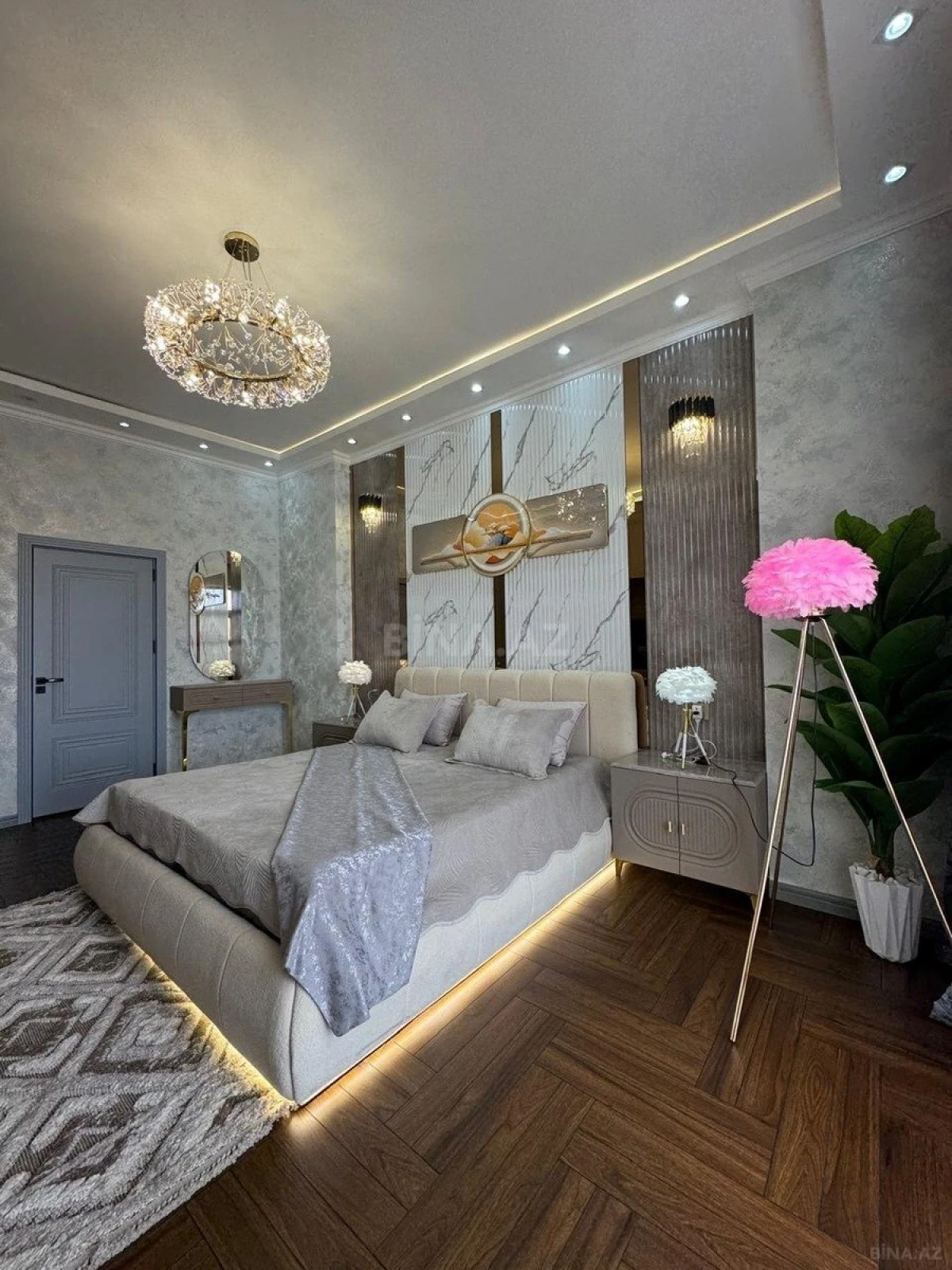 Satılır 3 otaqlı mənzil 106 m²