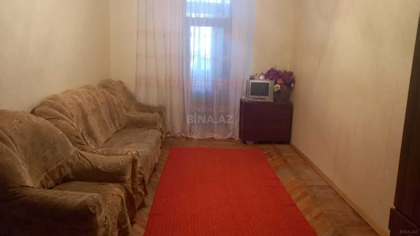 Satılır 3 otaqlı mənzil 60 m²