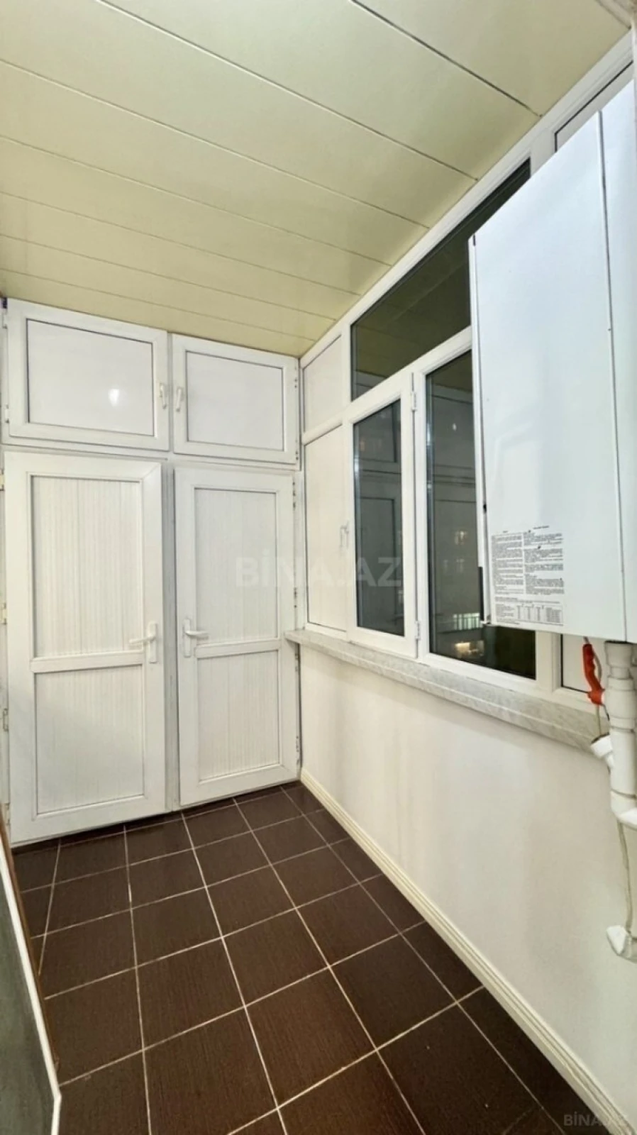 Satılır 3 otaqlı mənzil 98 m²