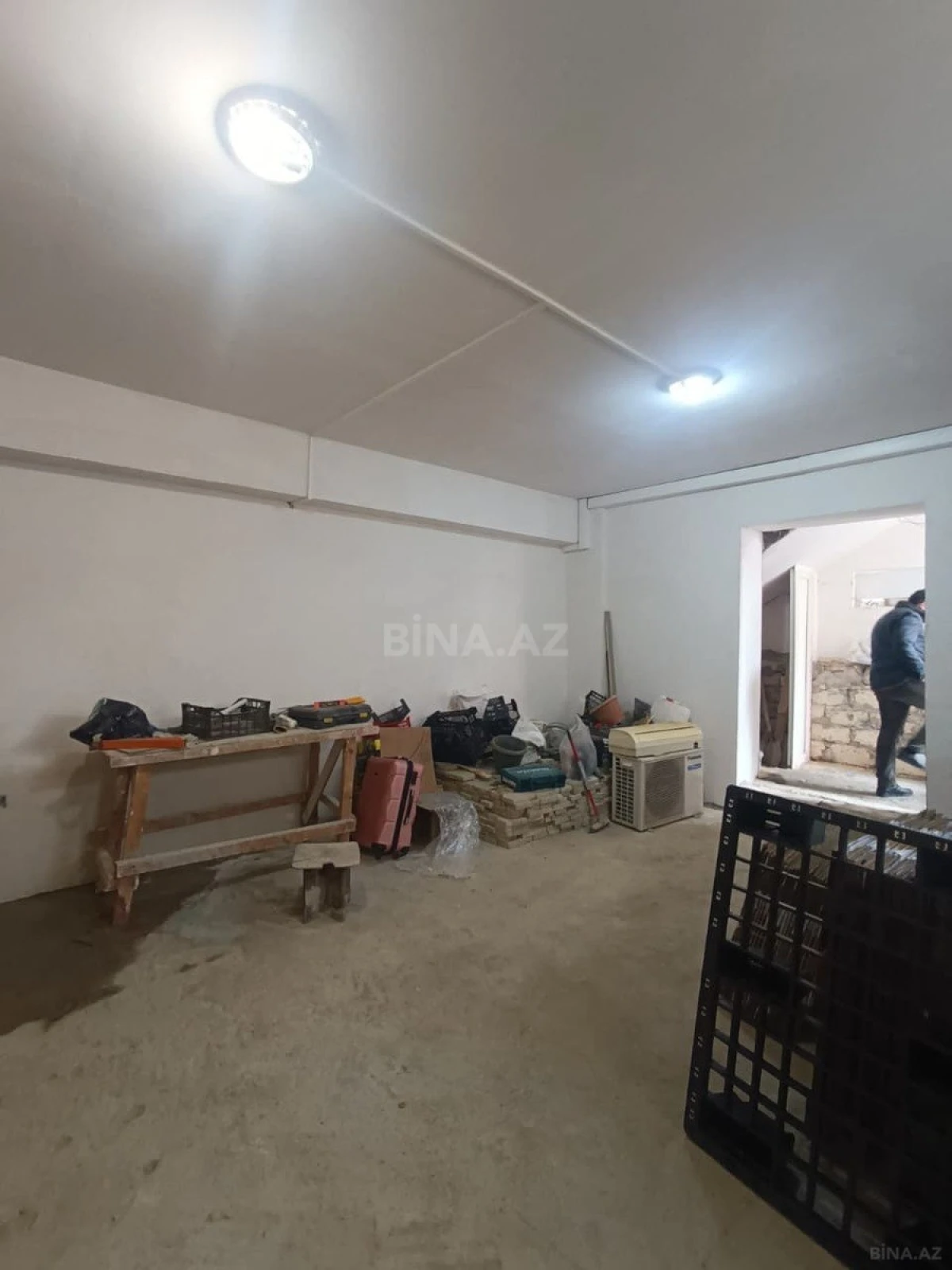 Satılır obyekt 35 m²