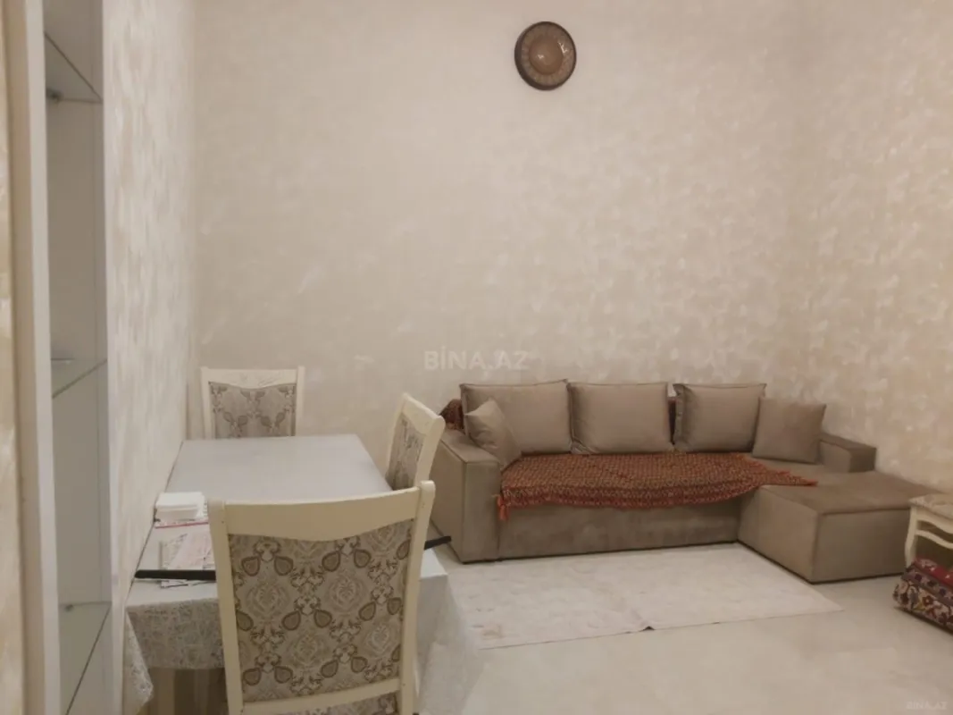 Kirayə verilir 2 otaqlı mənzil 50 m²