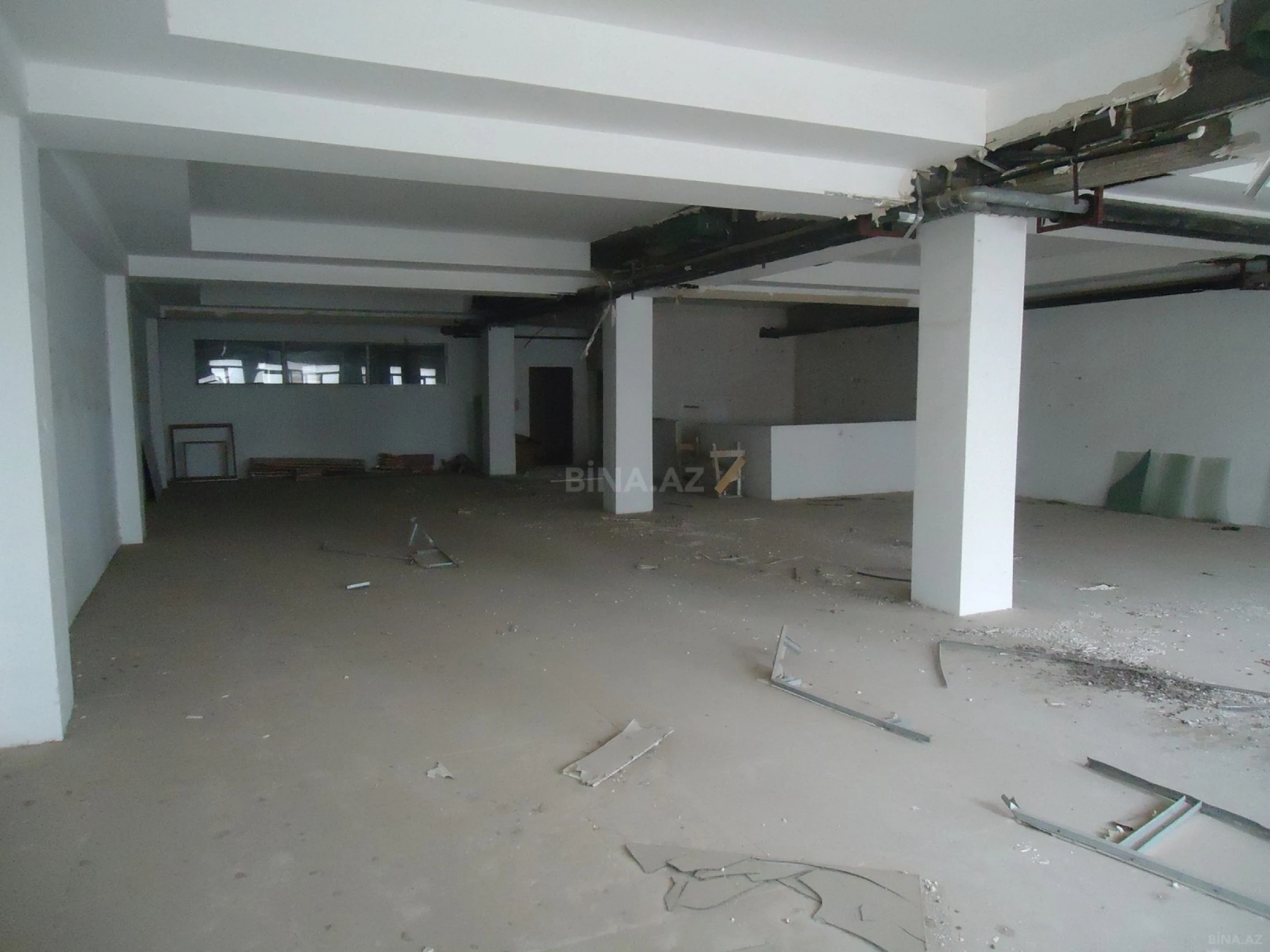 Kirayə verilir obyekt 254 m²