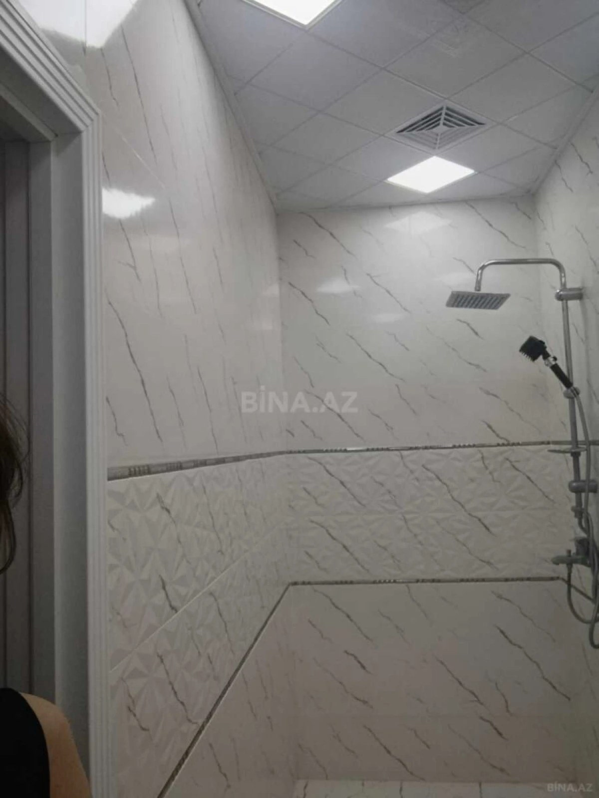 Satılır 4 otaqlı mənzil 150 m²