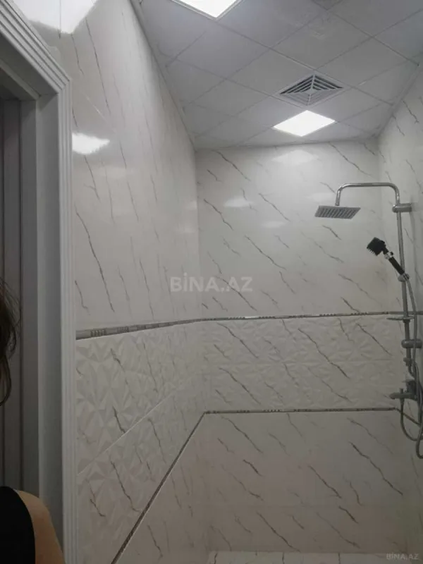 Satılır 4 otaqlı mənzil 150 m²