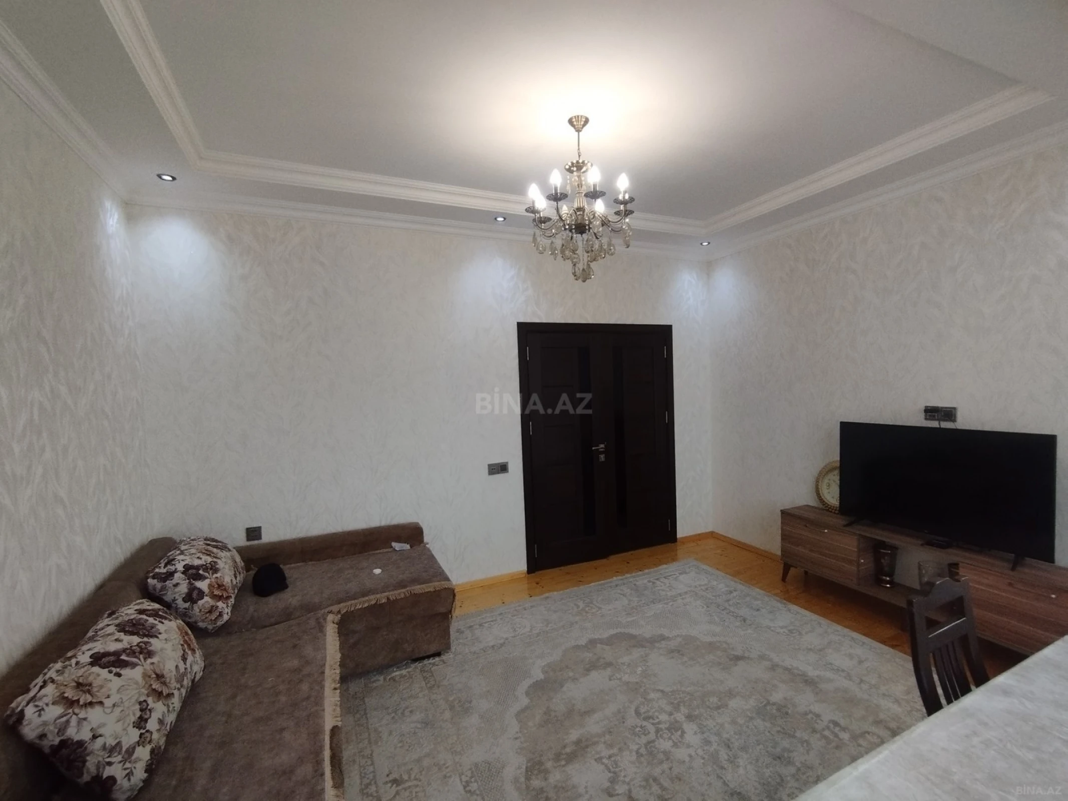 Satılır 3 otaqlı mənzil 107 m²