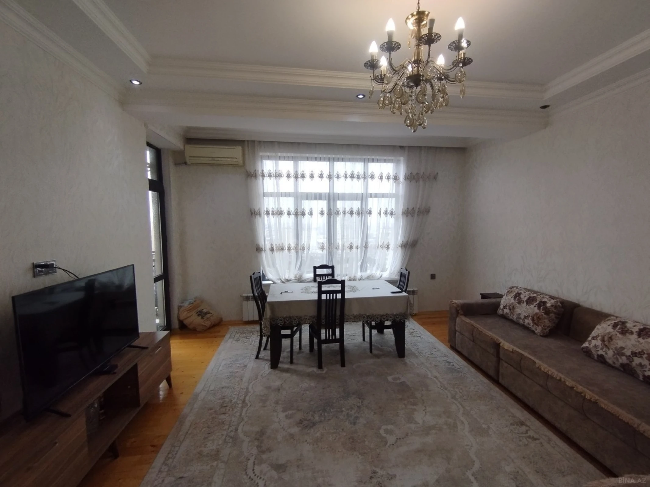 Satılır 3 otaqlı mənzil 107 m²