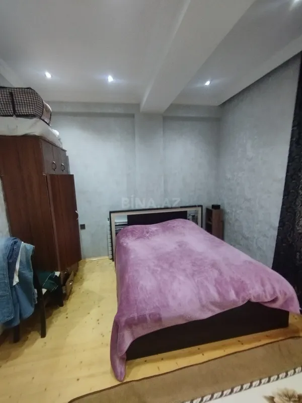 Satılır 3 otaqlı mənzil 107 m²