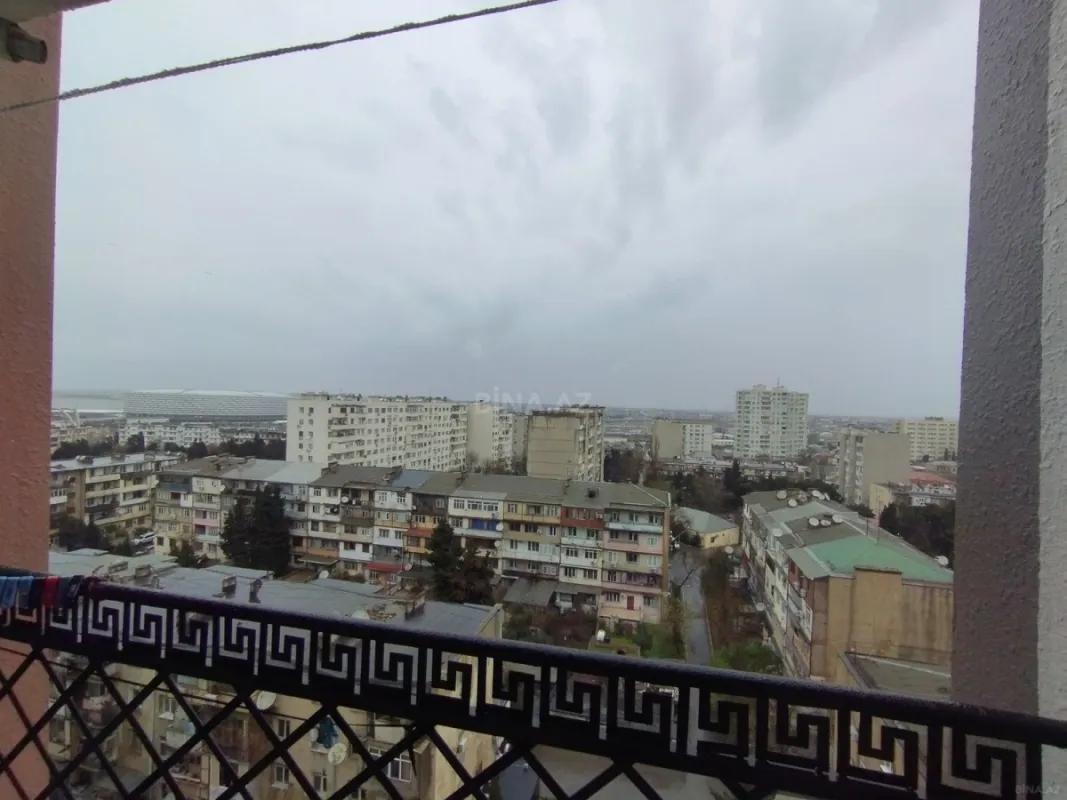 Satılır 3 otaqlı mənzil 107 m²