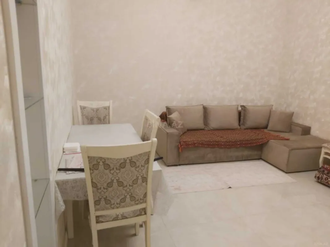Kirayə verilir 2 otaqlı mənzil 45 m²