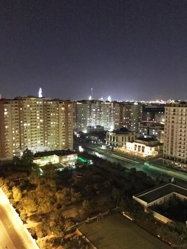 Satılır 2 otaqlı mənzil 78 m²