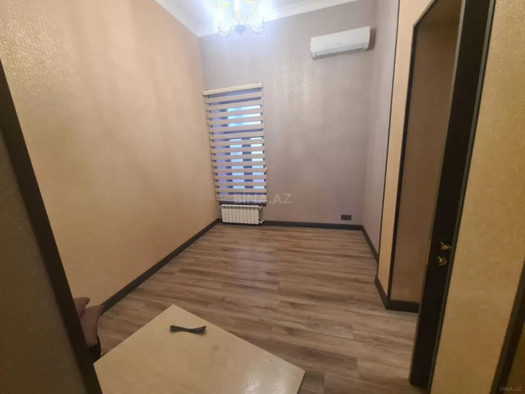 Kirayə verilir 5 otaqlı ofis 135 m²