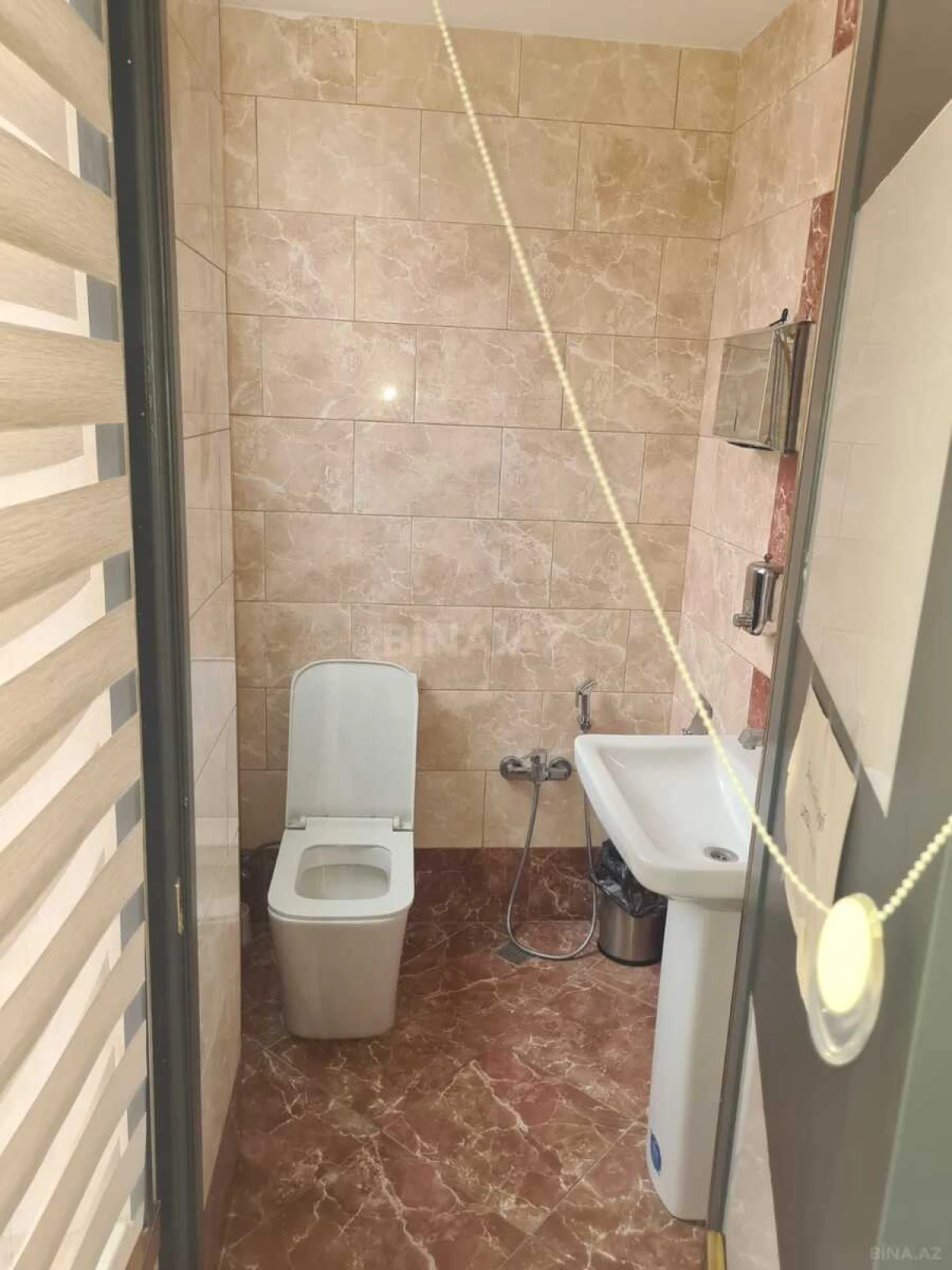 Kirayə verilir 5 otaqlı ofis 135 m²