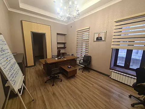 Kirayə verilir 5 otaqlı ofis 135 m² — Bakı 5 otaq 135.00 m²