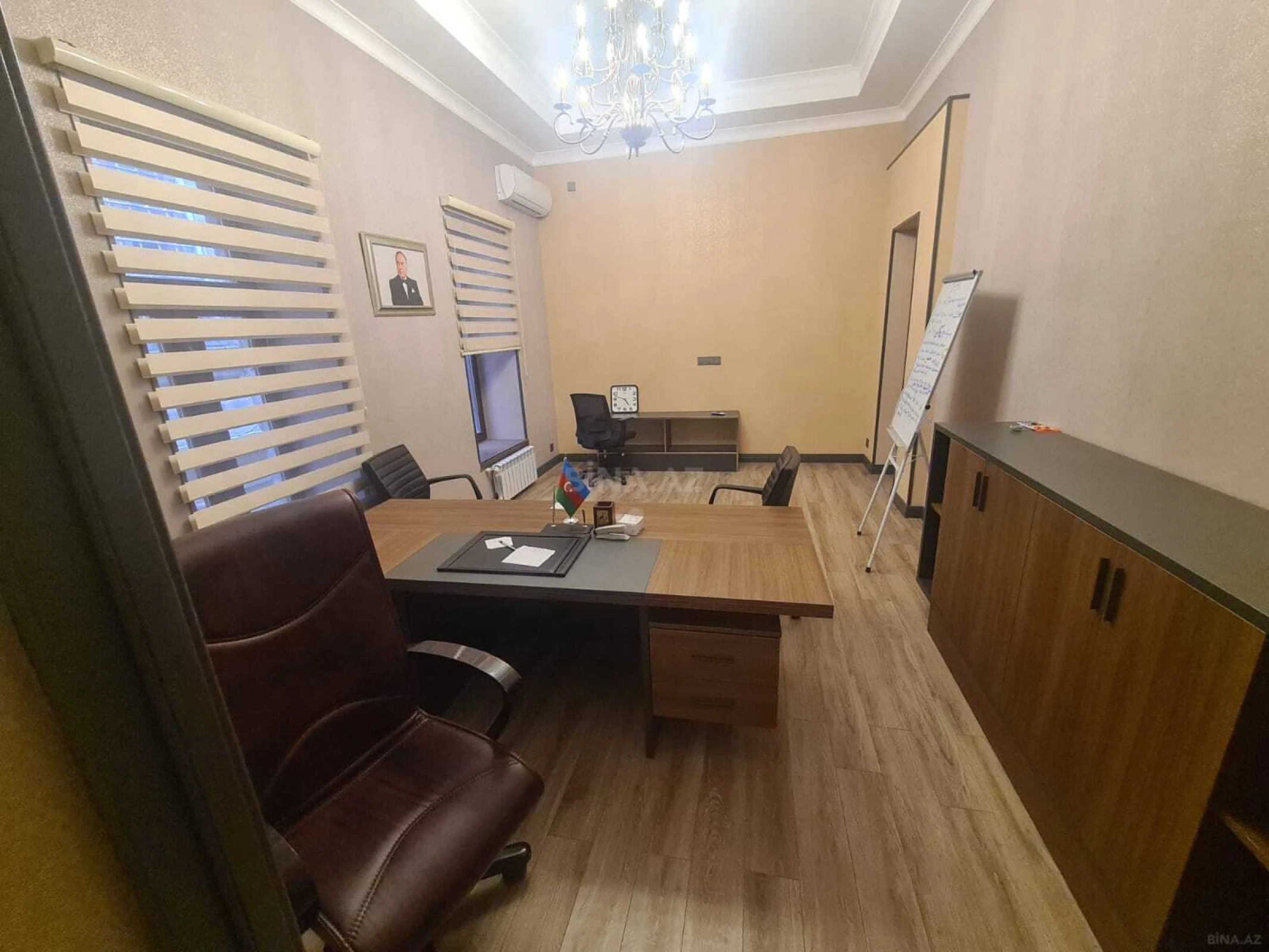 Kirayə verilir 5 otaqlı ofis 135 m²