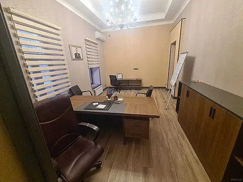 Kirayə verilir 5 otaqlı ofis 135 m²