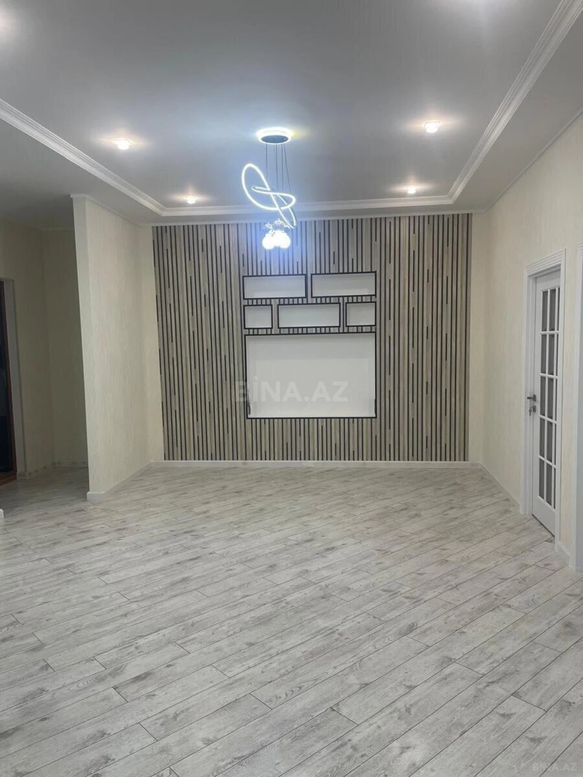 Satılır 2 otaqlı mənzil 95 m²