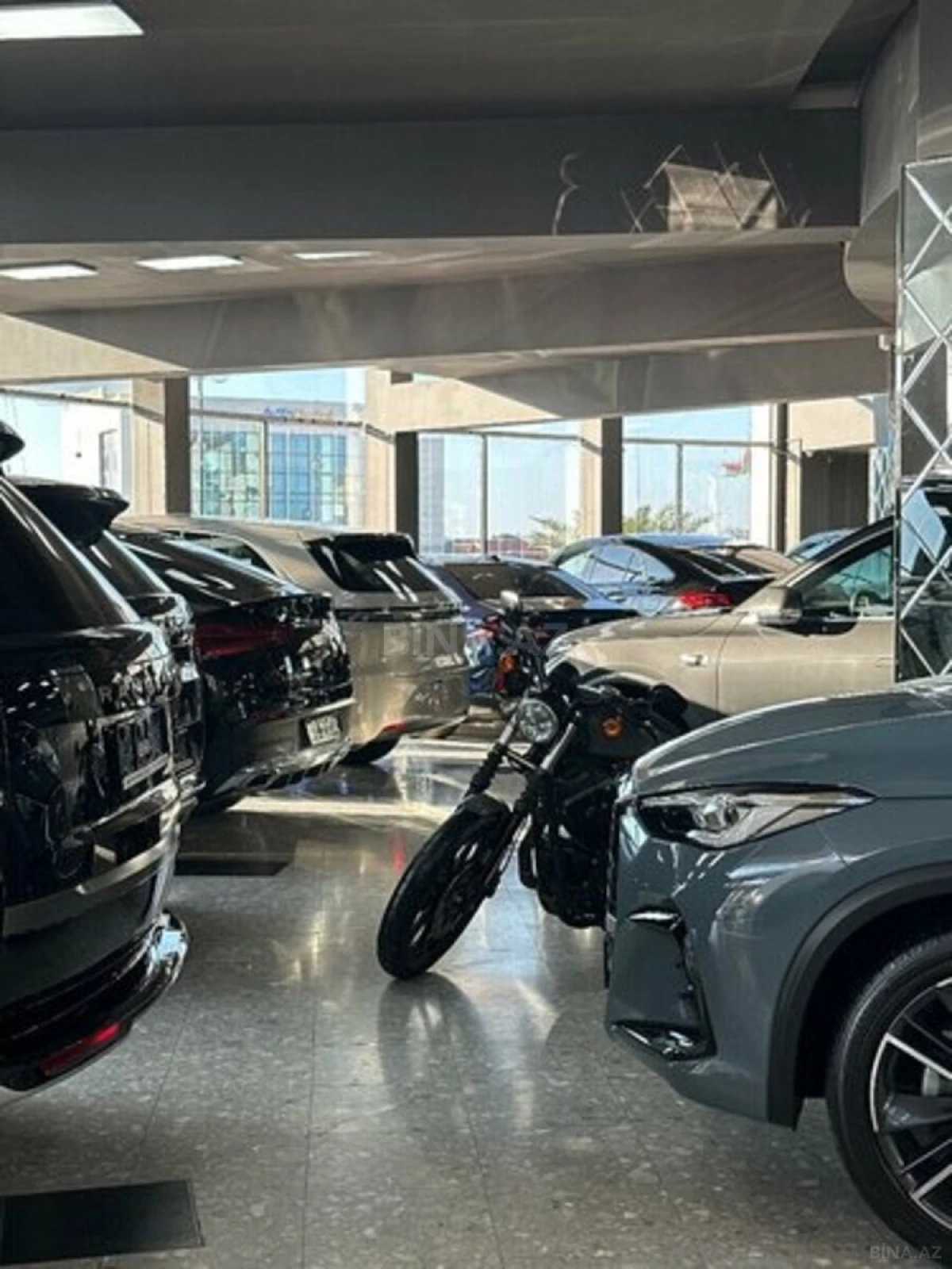 Kirayə verilir obyekt 290 m²