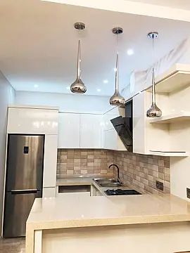 Satılır 2 otaqlı mənzil 78 m²