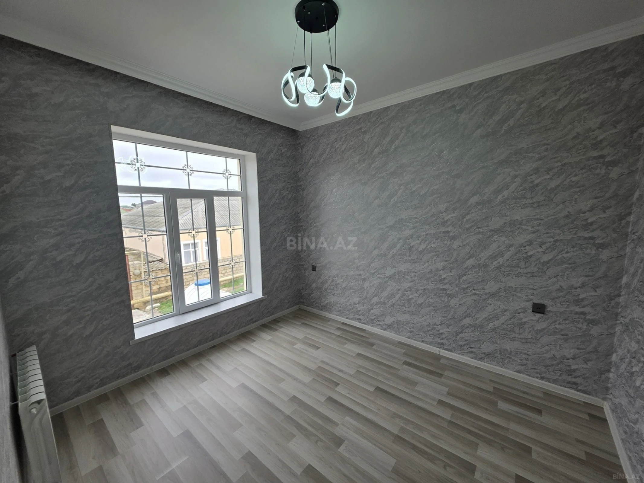 Satılır 6 otaqlı həyət evi 120 m²