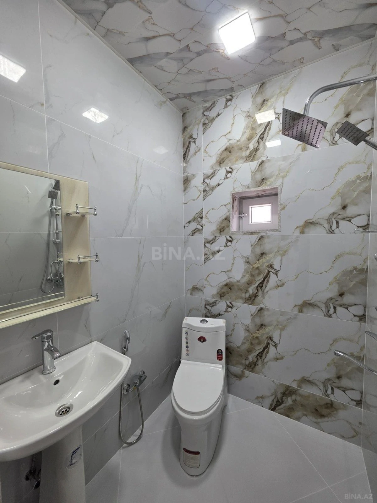 Satılır 6 otaqlı həyət evi 120 m²