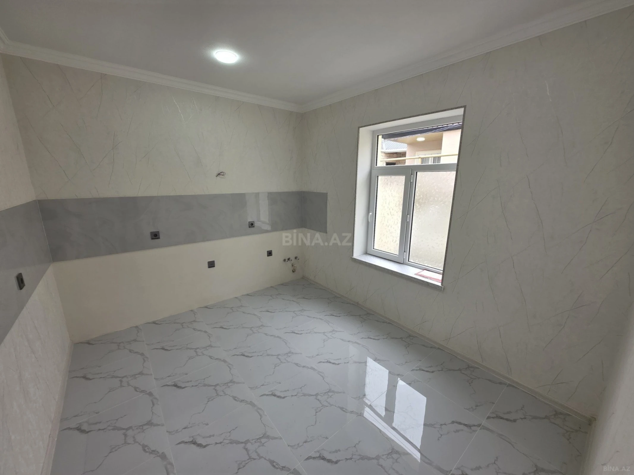 Satılır 6 otaqlı həyət evi 120 m²