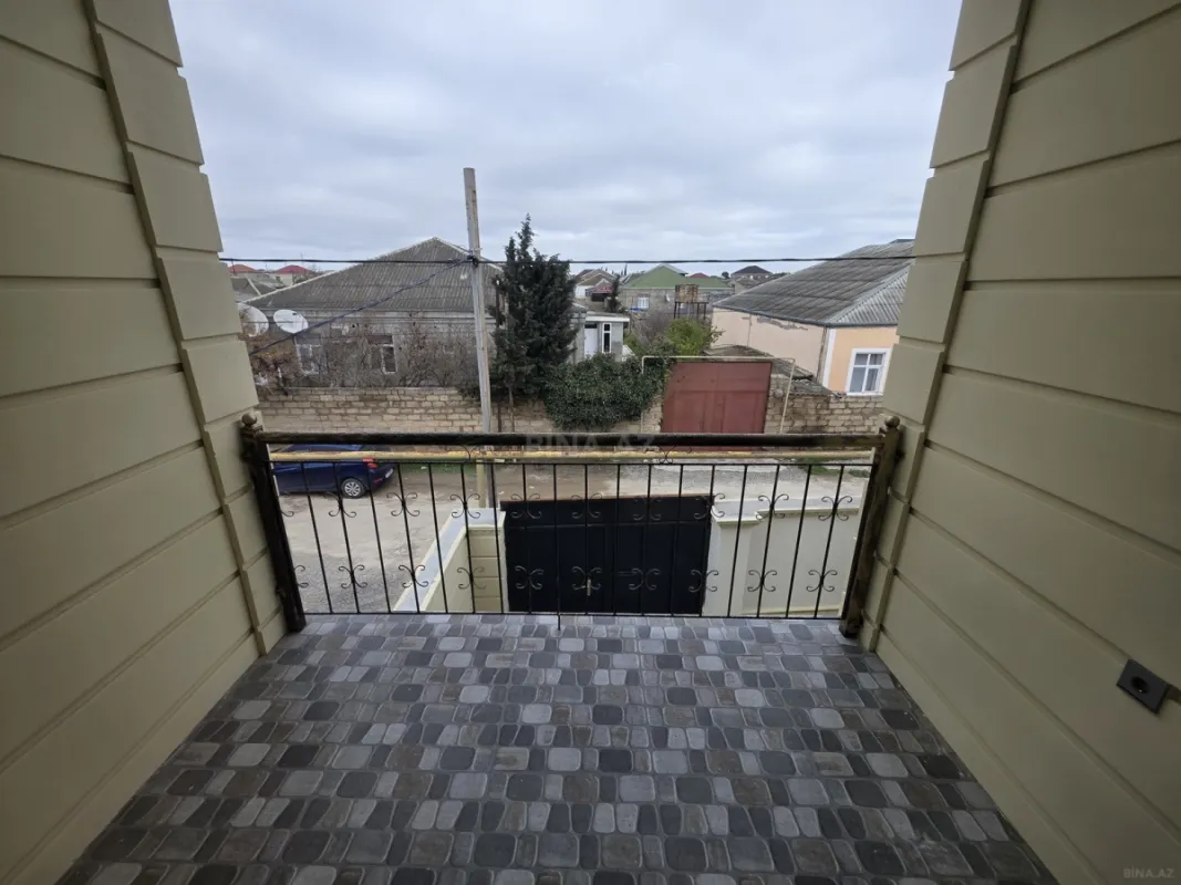 Satılır 6 otaqlı həyət evi 120 m²