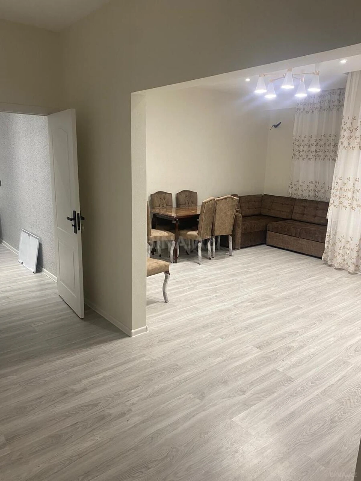 Satılır 3 otaqlı mənzil 75 m²