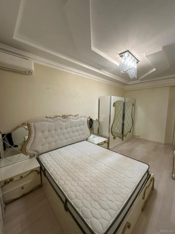 Satılır 2 otaqlı mənzil 71 m²