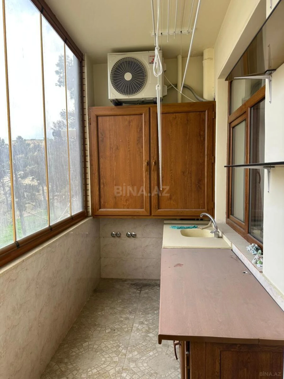 Satılır 2 otaqlı mənzil 71 m²
