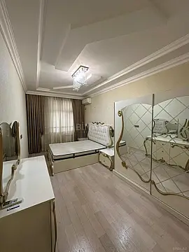 Satılır 2 otaqlı mənzil 71 m²