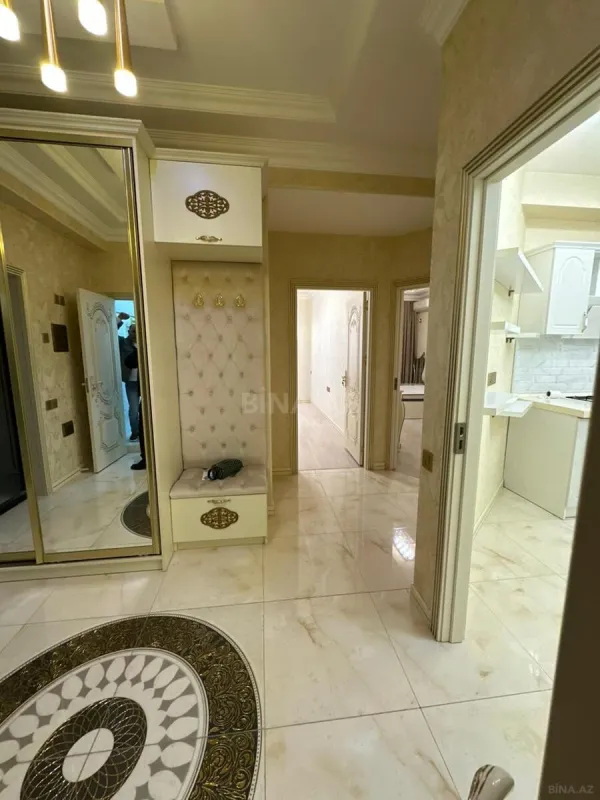 Satılır 2 otaqlı mənzil 71 m²