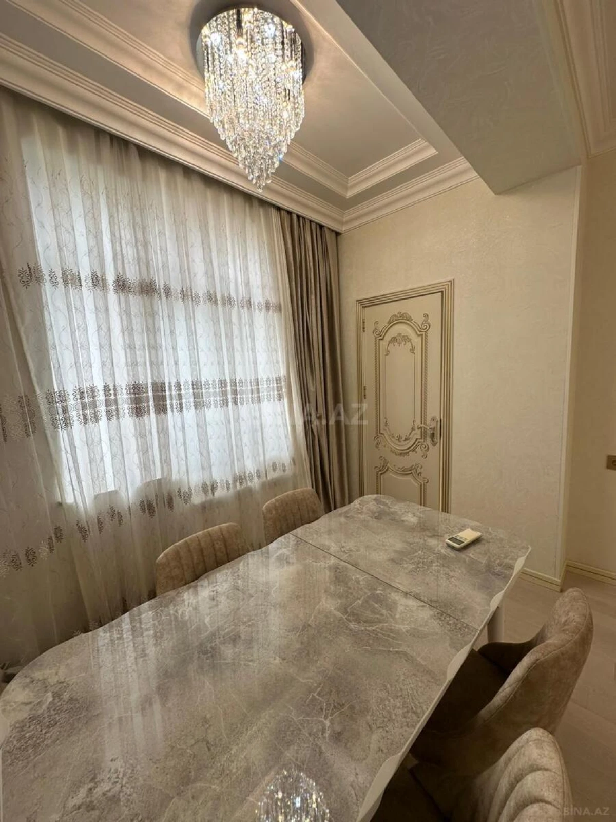 Satılır 2 otaqlı mənzil 71 m²
