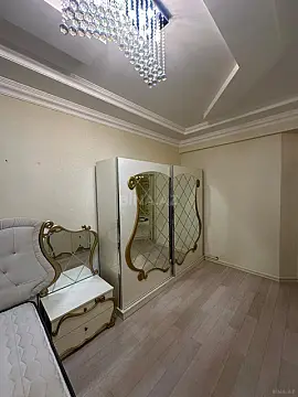 Satılır 2 otaqlı mənzil 71 m²