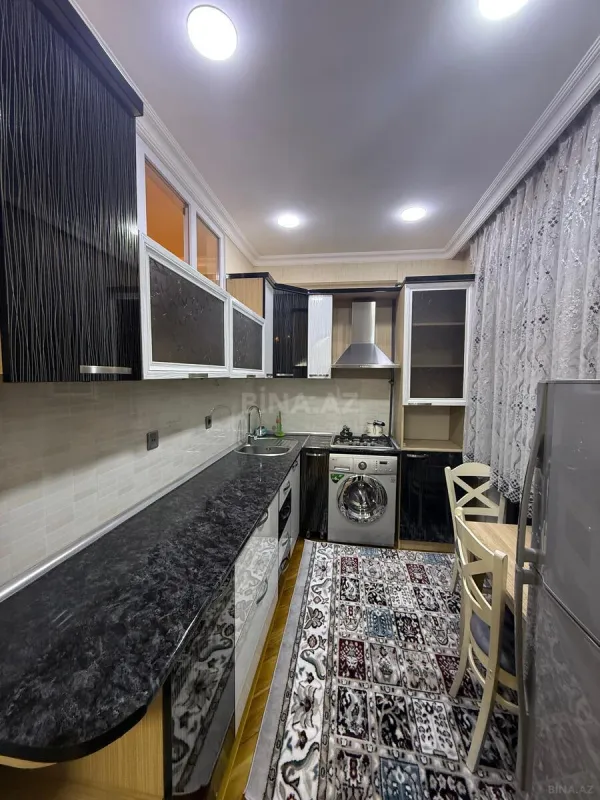 Kirayə verilir 2 otaqlı mənzil 80 m²