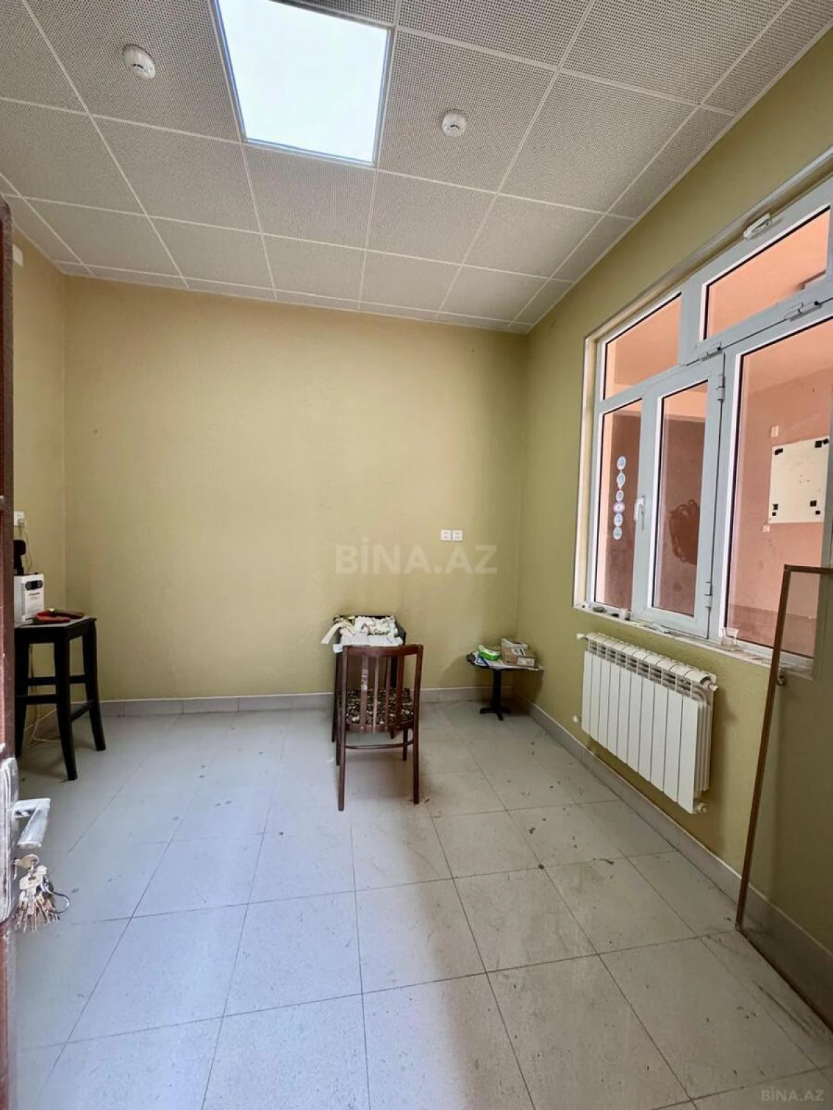 Kirayə verilir obyekt 900 m²