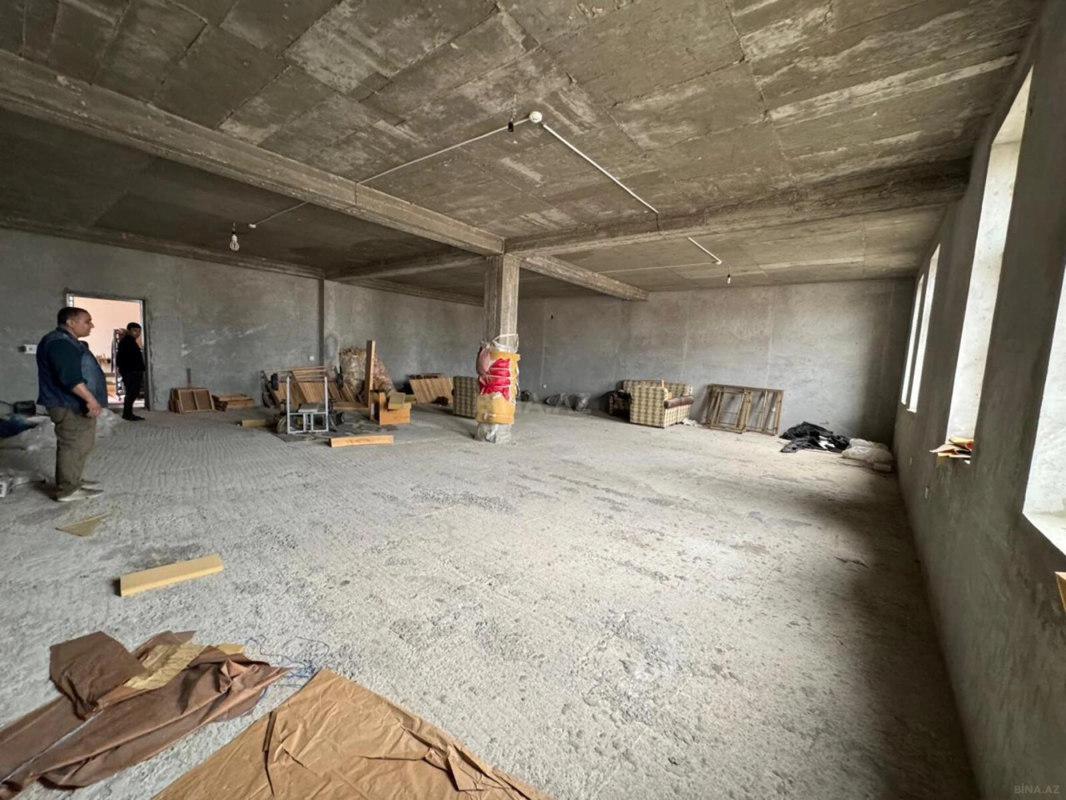 Kirayə verilir obyekt 900 m²