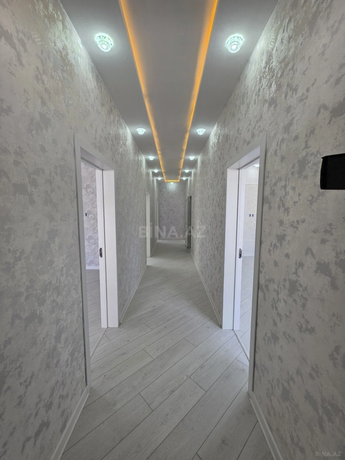 Satılır 4 otaqlı həyət evi 113 m²