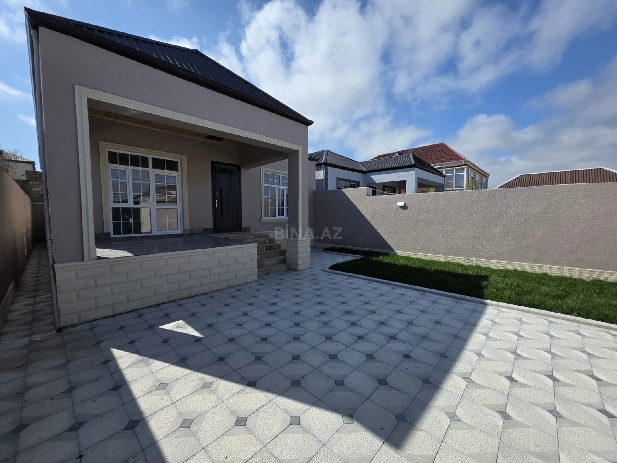 Satılır 4 otaqlı həyət evi 113 m²