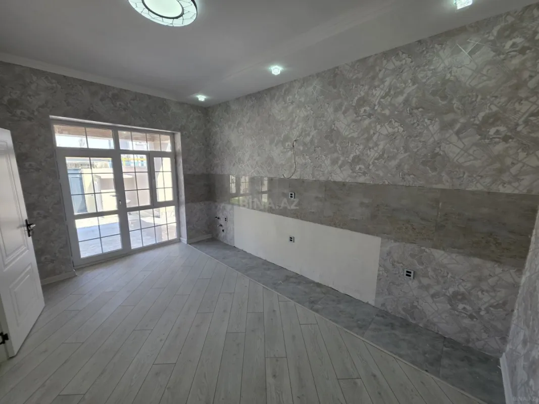 Satılır 4 otaqlı həyət evi 113 m²