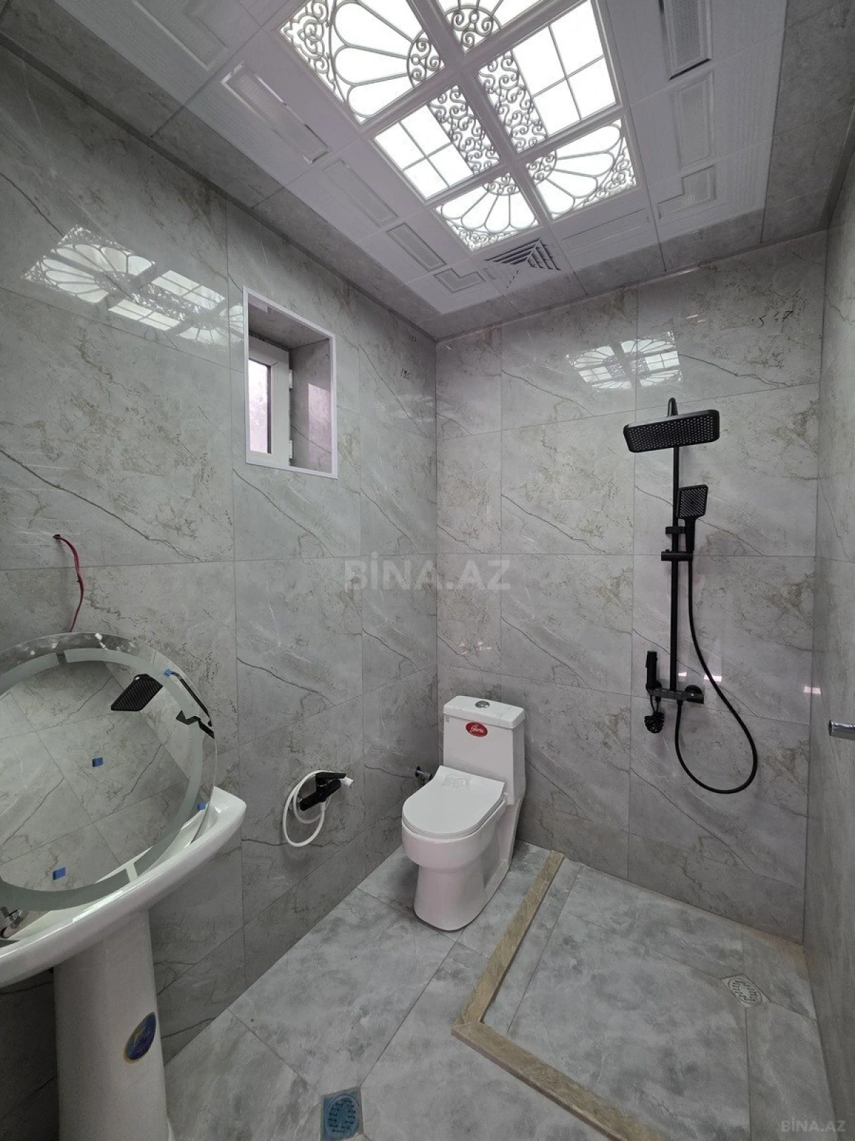 Satılır 4 otaqlı həyət evi 113 m²