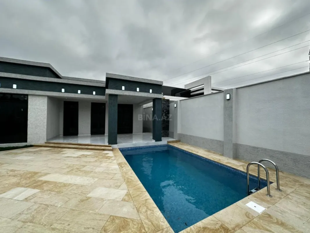 Satılır 4 otaqlı həyət evi 140 m²